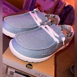 Women’s Sz. 8 Hey Dude Moccasins - Wendy Boho Light Denim